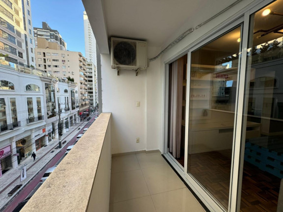 Imagem Apartamento com 2 Quartos para Alugar, em Centro - Balneário Camboriú Imagem Apartamento com 2 Quartos para Alugar, em Centro - Balneário Camboriú
