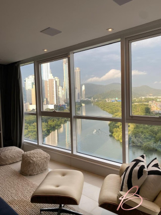 Imagem Apartamento com 4 Quartos à Venda, 190 m² em Centro - Balneário Camboriú