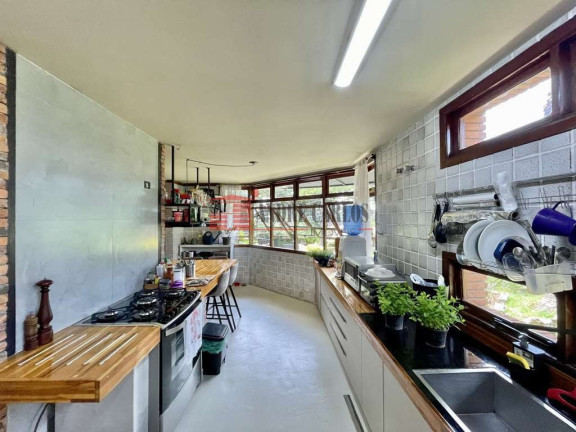 Imagem Casa com 5 Quartos à Venda, 850 m² em Nova Fazendinha - Carapicuíba Imagem Casa com 5 Quartos à Venda, 850 m² em Nova Fazendinha - Carapicuíba