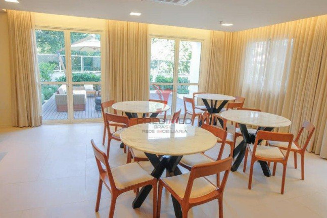 Imagem Apartamento com 2 Quartos à Venda, em Botafogo - Rio De Janeiro Imagem Apartamento com 2 Quartos à Venda, em Botafogo - Rio De Janeiro