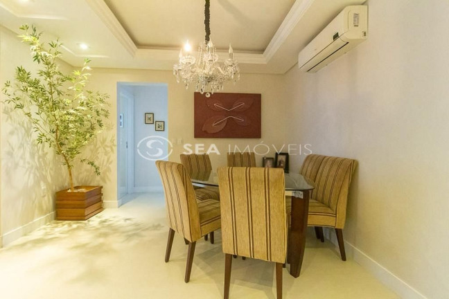 Imagem Apartamento com 3 Quartos à Venda, 131 m² em Centro - Balneário Camboriú Imagem Apartamento com 3 Quartos à Venda, 131 m² em Centro - Balneário Camboriú