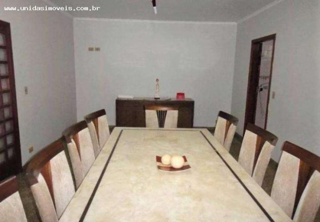 Imagem Casa com 4 Quartos à Venda, 240 m² em Jardim Dos Prados - São Paulo