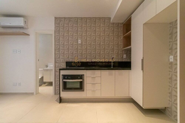 Imagem Apartamento com 1 Quarto à Venda, 58 m² em Copacabana - Rio De Janeiro Imagem Apartamento com 1 Quarto à Venda, 58 m² em Copacabana - Rio De Janeiro