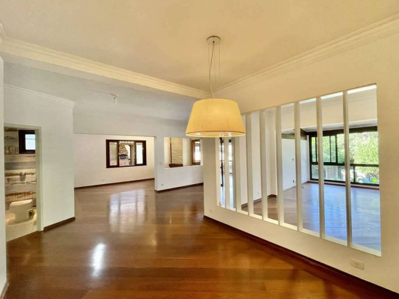 Imagem Casa com 3 Quartos à Venda, 456 m² em Granja Viana - Carapicuíba Imagem Casa com 3 Quartos à Venda, 456 m² em Granja Viana - Carapicuíba