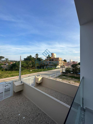 Imagem Sobrado com 2 Quartos à Venda, 102 m² em Mariscal - Bombinhas