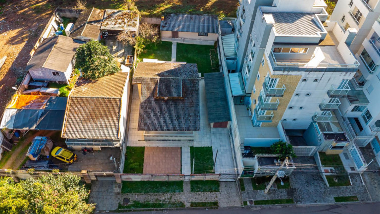 Imagem Terreno à Venda, 1.294 m² em Mossunguê - Curitiba Imagem Terreno à Venda, 1.294 m² em Mossunguê - Curitiba