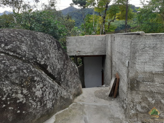 Sobrado com 2 Quartos à Venda, 140 m² em Sertão Da Quina - Ubatuba