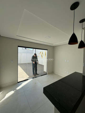Imagem Casa com 3 Quartos à Venda, 130 m² em Vila Campos - Montes Claros Imagem Casa com 3 Quartos à Venda, 130 m² em Vila Campos - Montes Claros