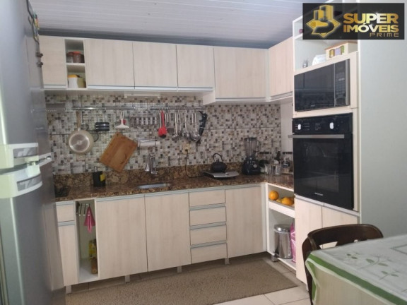 Imagem Casa com 2 Quartos à Venda, 145 m² em Centro - Pelotas