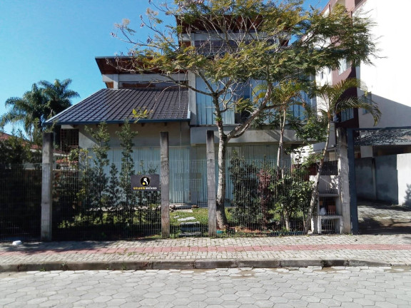 Imagem Casa com 3 Quartos à Venda, 184 m² em Bombas - Bombinhas Imagem Casa com 3 Quartos à Venda, 184 m² em Bombas - Bombinhas