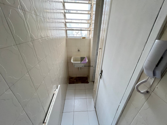 Imagem Imóvel com 2 Quartos à Venda, 60 m² em Leblon - Rio De Janeiro Imagem Imóvel com 2 Quartos à Venda, 60 m² em Leblon - Rio De Janeiro