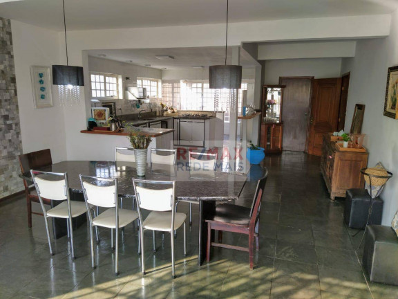 Imagem Sobrado com 5 Quartos para Alugar, 372 m² em Centro - Botucatu Imagem Sobrado com 5 Quartos para Alugar, 372 m² em Centro - Botucatu