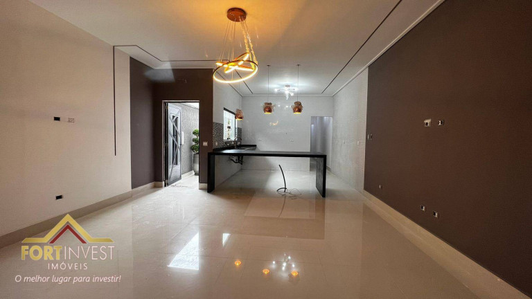 Imagem Imóvel com 3 Quartos à Venda, 115 m² em Vilamar - Praia Grande Imagem Imóvel com 3 Quartos à Venda, 115 m² em Vilamar - Praia Grande