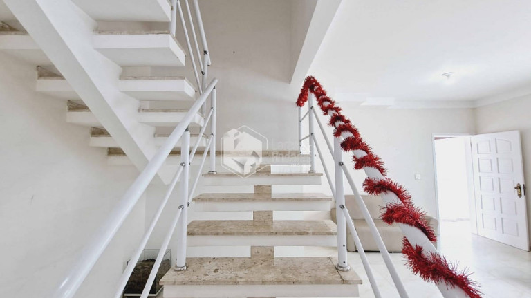 Imagem Sobrado com 3 Quartos à Venda, 180 m² em Parada Inglesa - São Paulo Imagem Sobrado com 3 Quartos à Venda, 180 m² em Parada Inglesa - São Paulo