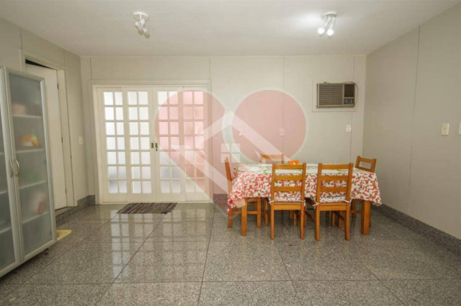 Imagem Casa com 4 Quartos à Venda, 750 m² em Barra Da Tijuca - Rio De Janeiro Imagem Casa com 4 Quartos à Venda, 750 m² em Barra Da Tijuca - Rio De Janeiro