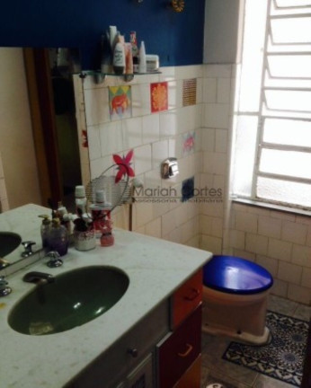 Imagem Imóvel com 2 Quartos à Venda, 85 m² em Centro - Niterói Imagem Imóvel com 2 Quartos à Venda, 85 m² em Centro - Niterói