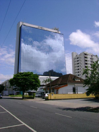 Sala Comercial à Venda, 105 m² em Centro - Joinville