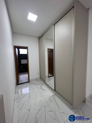 Imagem Casa com 3 Quartos à Venda, 238 m² em Vila Rosa - Goiânia Imagem Casa com 3 Quartos à Venda, 238 m² em Vila Rosa - Goiânia