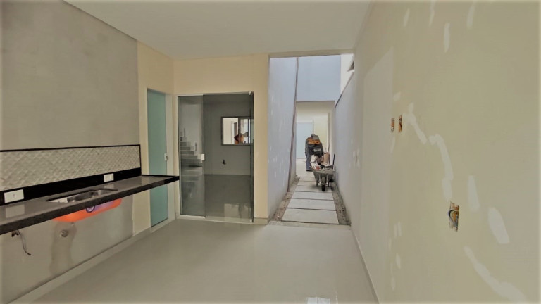 Imagem Casa com 3 Quartos à Venda, 170 m²
