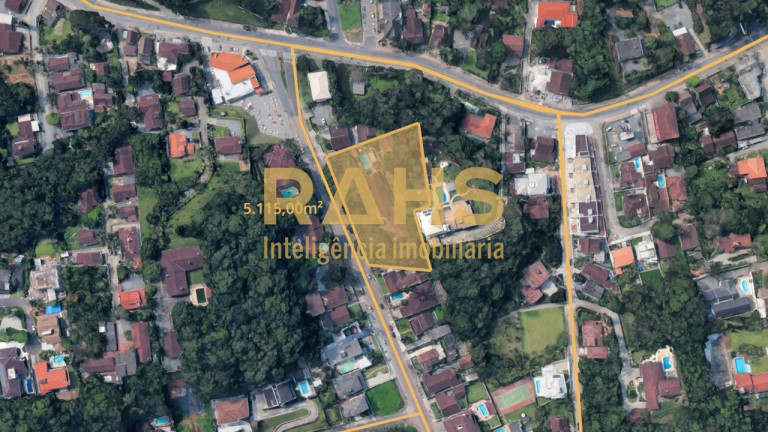 Terreno à Venda, 5.115 m² em Atiradores - Joinville