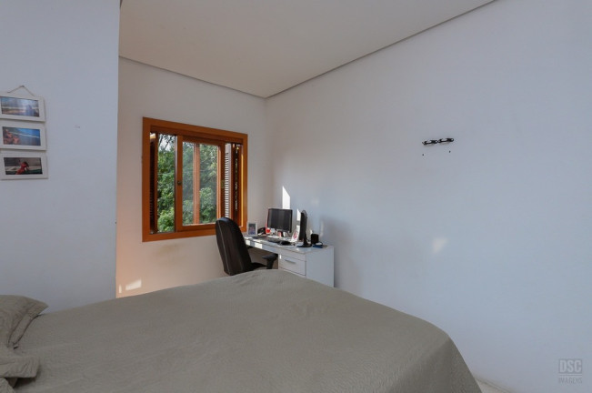 Imagem Casa com 2 Quartos à Venda, 85 m² em Hípica - Porto Alegre Imagem Casa com 2 Quartos à Venda, 85 m² em Hípica - Porto Alegre