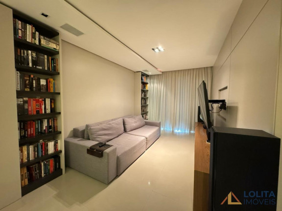 Imagem Apartamento com 3 Quartos à Venda, 117 m² em Centro - Florianópolis Imagem Apartamento com 3 Quartos à Venda, 117 m² em Centro - Florianópolis