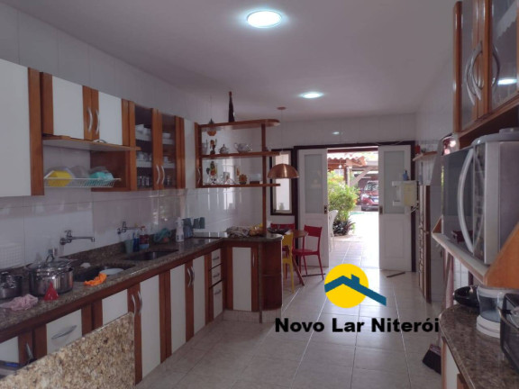 Imagem Casa com 4 Quartos à Venda, 360 m² em Piratininga - Niterói