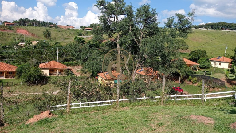 Imagem Chácara com 3 Quartos à Venda, 300 m² em Caçapava Velha - Caçapava