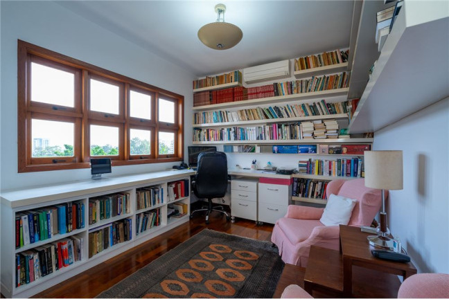 Imagem Casa com 4 Quartos à Venda, em Rolinópolis - São Paulo Imagem Casa com 4 Quartos à Venda, em Rolinópolis - São Paulo