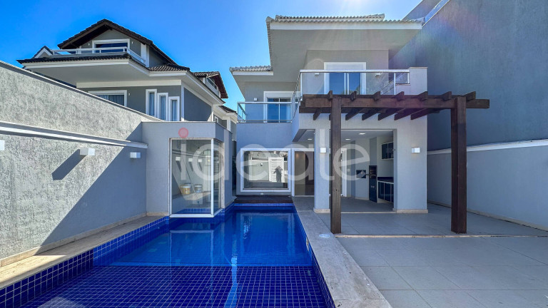 Casa de Condomínio com 4 Quartos à Venda, 277 m² em Recreio Dos Bandeirantes - Rio De Janeiro