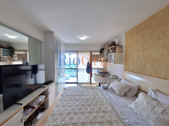 Imagem Apartamento com 4 Quartos à Venda, 144 m² em Barra Da Tijuca - Rio De Janeiro