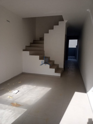 Imagem Sobrado com 2 Quartos à Venda, 70 m² em Comasa - Joinville
