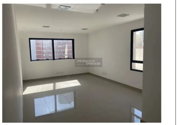 Imóvel Comercial à Venda, 33 m² em Perdizes - São Paulo