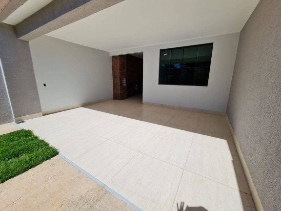 Imagem Casa com 3 Quartos à Venda, 180 m² em Goiânia Imagem Casa com 3 Quartos à Venda, 180 m² em Goiânia