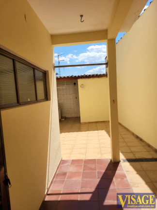 Imagem Casa com 4 Quartos à Venda, 223 m² em Centro - Jacareí Imagem Casa com 4 Quartos à Venda, 223 m² em Centro - Jacareí