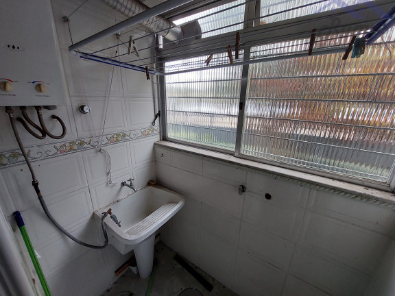 Imagem Imóvel com 1 Quarto à Venda, 45 m² em Cristal - Porto Alegre Imagem Imóvel com 1 Quarto à Venda, 45 m² em Cristal - Porto Alegre
