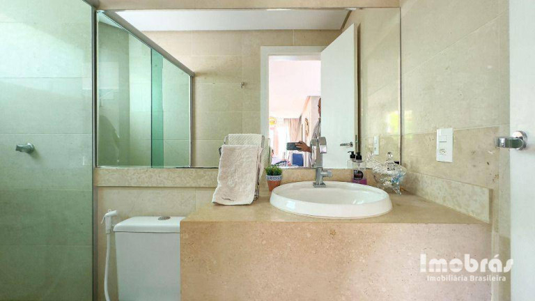 Imagem Casa com 3 Quartos à Venda, 140 m² em Engenheiro Luciano Cavalcante - Fortaleza Imagem Casa com 3 Quartos à Venda, 140 m² em Engenheiro Luciano Cavalcante - Fortaleza