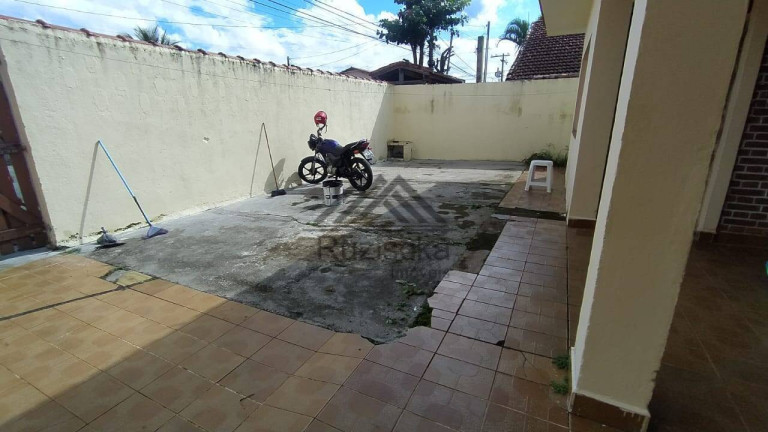 Imagem Casa com 2 Quartos à Venda, 418 m² em Balneário Tupy - Itanhaém Imagem Casa com 2 Quartos à Venda, 418 m² em Balneário Tupy - Itanhaém