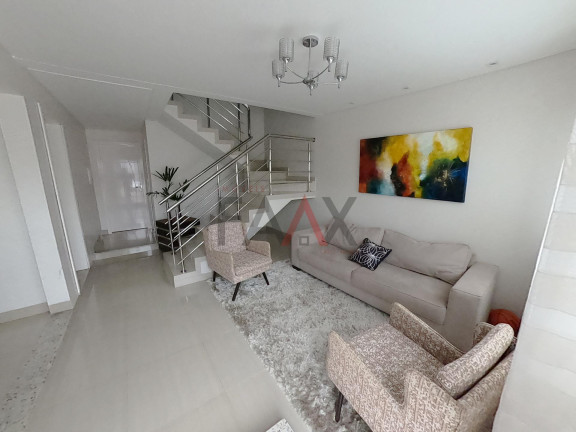 Imagem Casa com 3 Quartos à Venda, 272 m² em Alto Da Xv - Guarapuava Imagem Casa com 3 Quartos à Venda, 272 m² em Alto Da Xv - Guarapuava