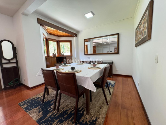 Imagem Casa com 4 Quartos à Venda, 285 m² em Região De Capivari - Campos Do Jordão Imagem Casa com 4 Quartos à Venda, 285 m² em Região De Capivari - Campos Do Jordão