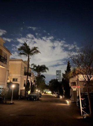 Imagem Casa com 4 Quartos à Venda, 360 m² em Jardim Panorama - São Paulo Imagem Casa com 4 Quartos à Venda, 360 m² em Jardim Panorama - São Paulo