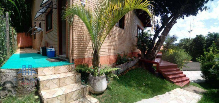 Imagem Casa com 2 Quartos à Venda, 180 m² em Rio Tavares - Florianópolis Imagem Casa com 2 Quartos à Venda, 180 m² em Rio Tavares - Florianópolis