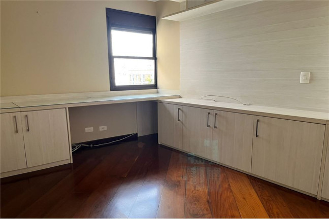 Imagem Imóvel com 4 Quartos à Venda, em Moema - São Paulo Imagem Imóvel com 4 Quartos à Venda, em Moema - São Paulo
