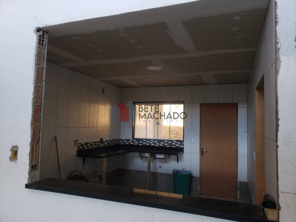 Imagem Casa com 2 Quartos à Venda, 156 m² em Teresópolis