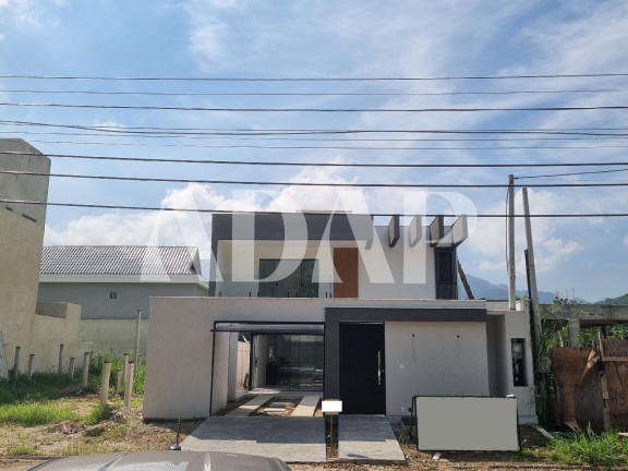 Imagem Casa com 4 Quartos à Venda, 192 m² em Vargem Grande - Rio De Janeiro
