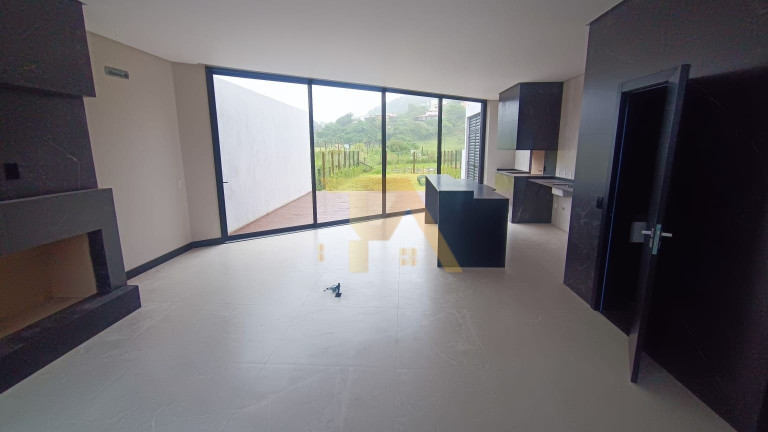 Imagem Imóvel com 3 Quartos à Venda, 160 m² em Ferraz - Garopaba Imagem Imóvel com 3 Quartos à Venda, 160 m² em Ferraz - Garopaba