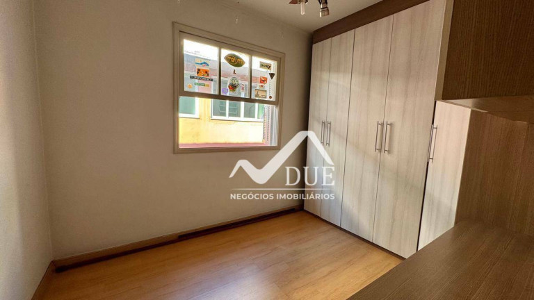 Imagem Casa com 3 Quartos à Venda, 142 m² em Encruzilhada - Santos Imagem Casa com 3 Quartos à Venda, 142 m² em Encruzilhada - Santos