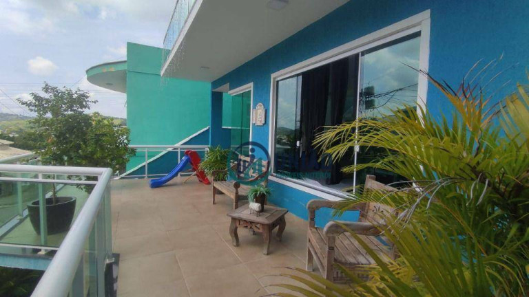 Imagem Casa com 3 Quartos à Venda, 240 m² em Arsenal - São Gonçalo Imagem Casa com 3 Quartos à Venda, 240 m² em Arsenal - São Gonçalo
