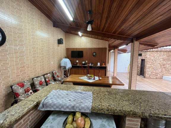 Imagem Casa com 5 Quartos à Venda, 308 m² em Canto Do Forte - Praia Grande Imagem Casa com 5 Quartos à Venda, 308 m² em Canto Do Forte - Praia Grande
