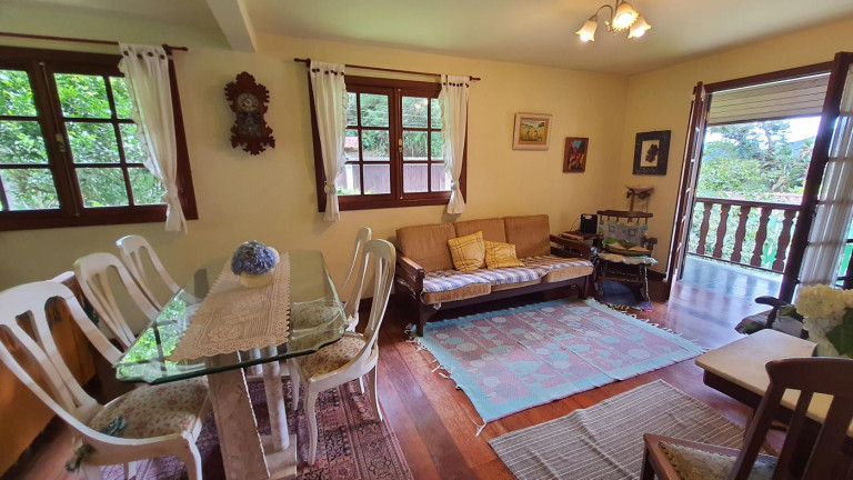 Imagem Casa com 4 Quartos à Venda, 460 m² em Parque Do Ingá - Teresópolis